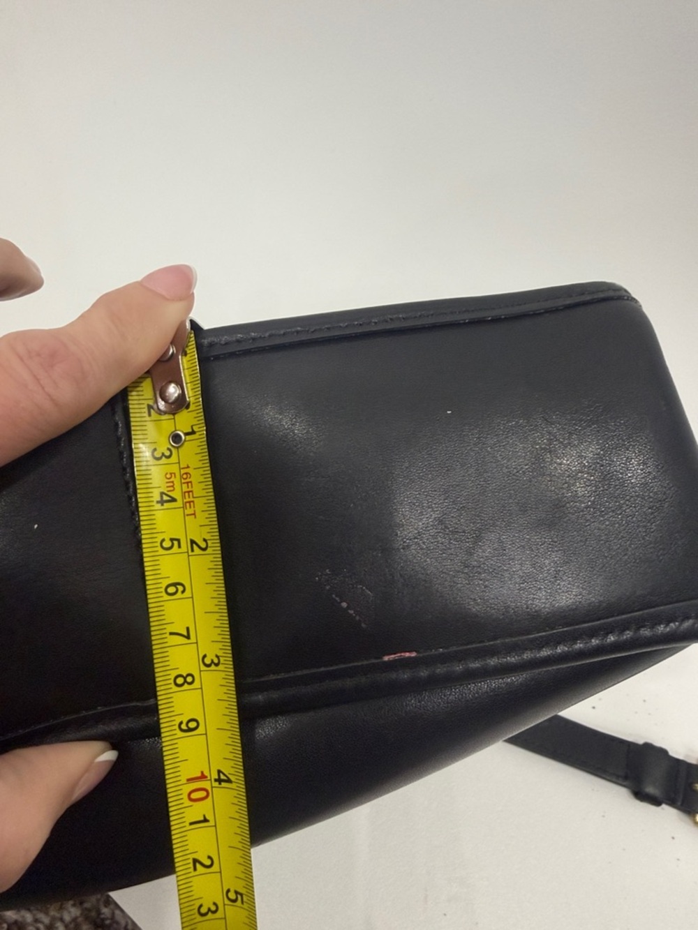 Vintage Coach Willis black shoulder bag. - Picture 14 of 16